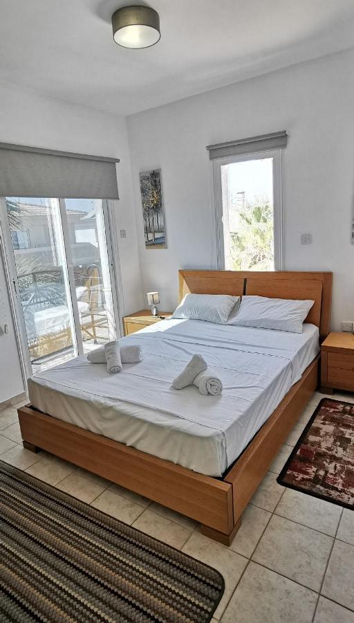 Great Villa Maria Paralimni Exterior photo